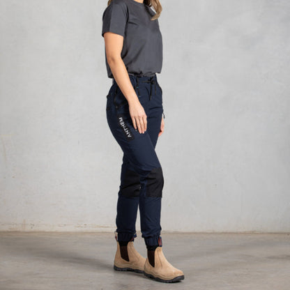 ANTHEM WOMEN'S TRIUMPH PANT - NAVY