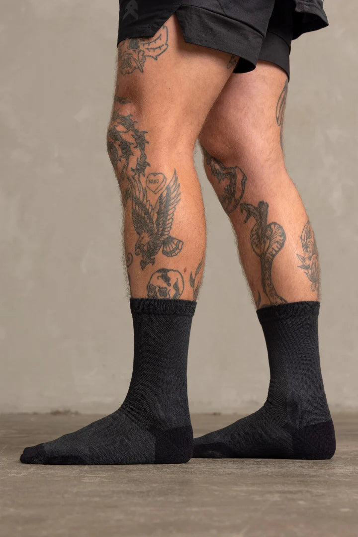 ANTHEM PERFORMANCE CREW SOCKS A0204