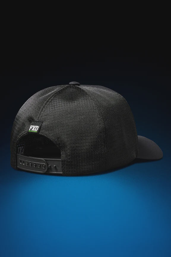 CP◆13 - TECH TRUCKER CAP BLACK/BIG LOGO