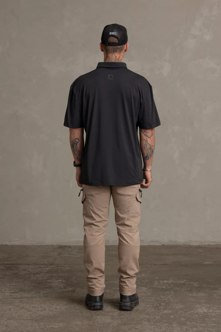 LIGHTWEIGHT PERFORMANCE POLO - BLACK