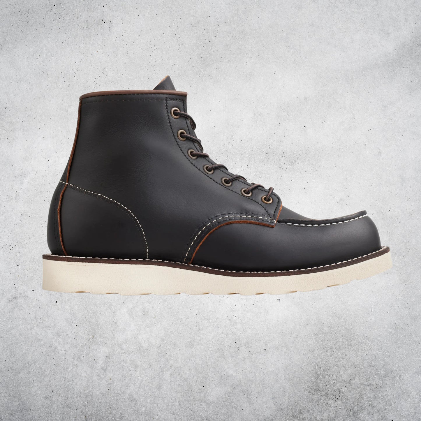 RED WING HERITAGE CLASSIC MOC 8849 BOOT - BLACK PRAIRIE