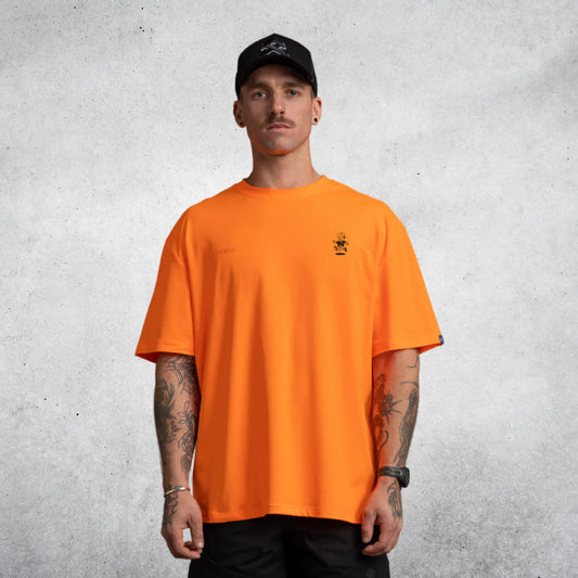 ANTHEM RUN CLUB TEE - HI VIS ORANGE